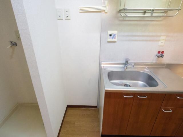 近鉄奈良駅 バス13分　護国神社下車：停歩5分 1階のキッチン