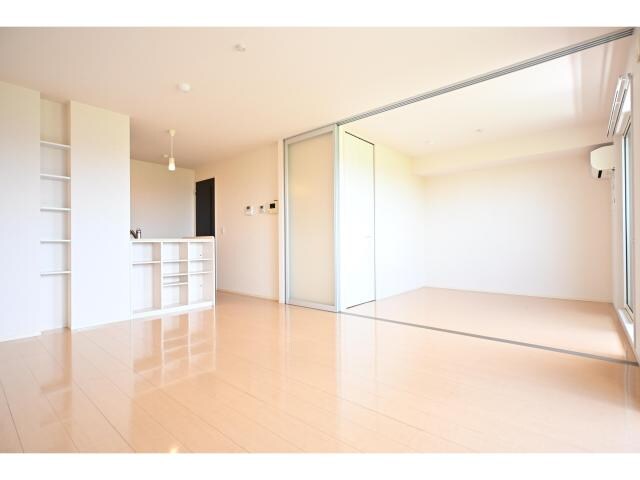 奈良駅 バス8分　北神殿下車：停歩6分 2階の居室