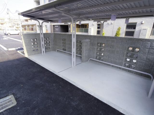 京終駅 徒歩18分 1階の駐輪場