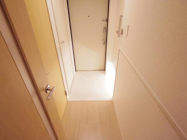 京終駅 徒歩18分 1階の玄関周り