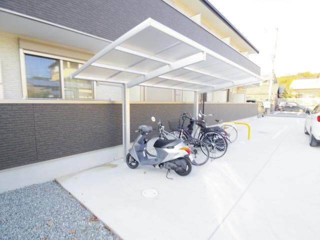 新大宮駅 徒歩13分 2階の駐輪場