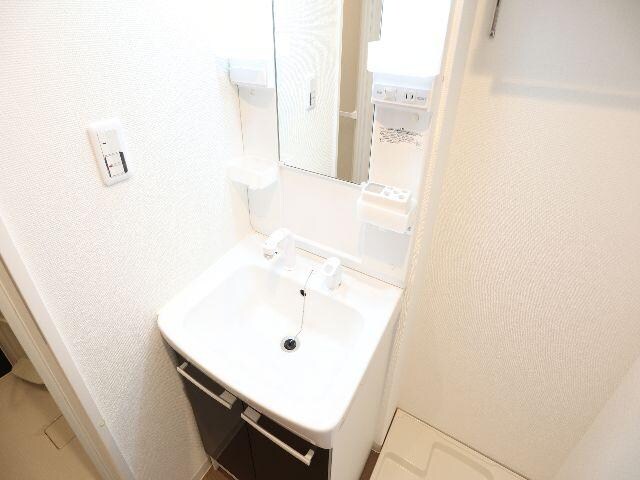 新大宮駅 徒歩13分 2階の洗面・脱衣所