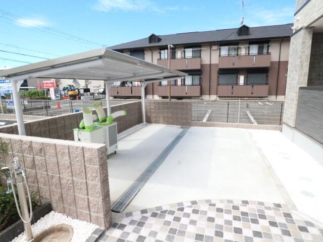 近鉄奈良駅 バス18分　辰市農協下車：停歩8分 2階の駐輪場