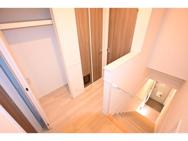 京終駅 徒歩9分 2階の玄関周り