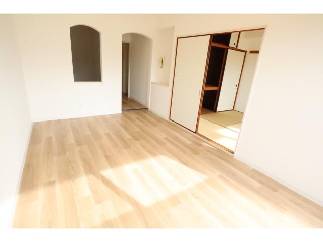 五位堂駅 徒歩18分 4階の居室