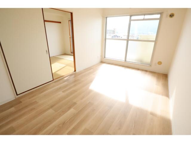 五位堂駅 徒歩18分 4階の居室