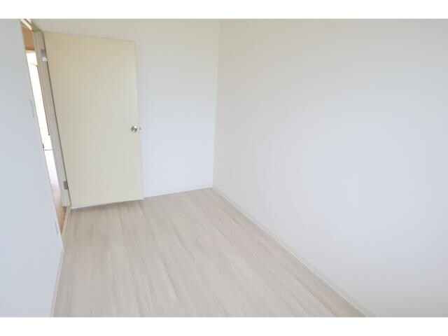 五位堂駅 徒歩18分 4階の居室