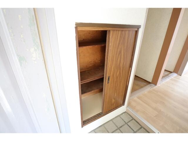二上駅 徒歩10分 1階の収納