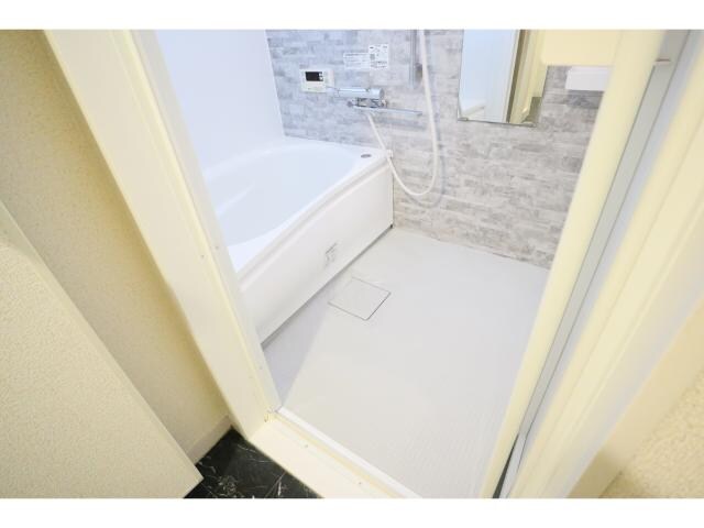 奈良県北葛城郡広陵町馬見中2丁目 ハイツ 2階のバス