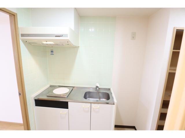 五位堂駅 徒歩5分 4階のキッチン