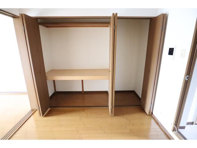 五位堂駅 徒歩4分 2階の収納