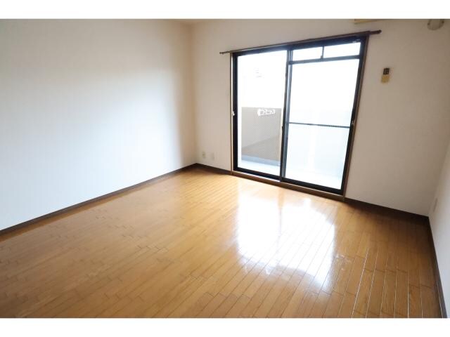 五位堂駅 徒歩4分 2階の居室