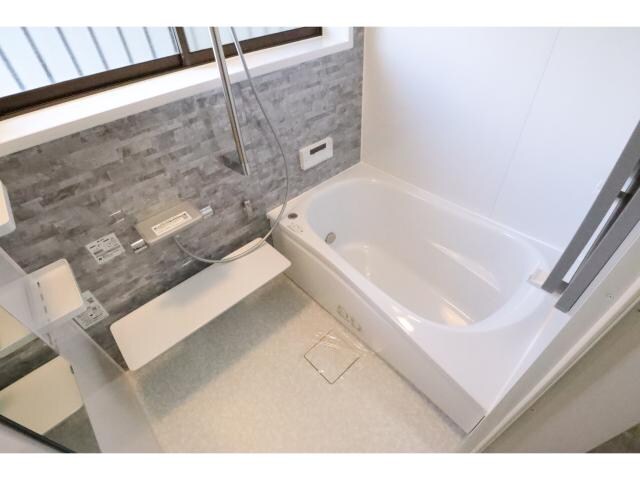 五位堂駅 バス8分　馬見北３丁目下車：停歩3分 1-2階のバス