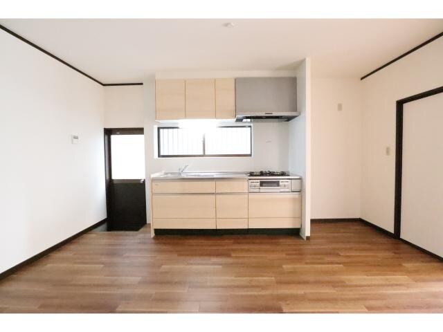 五位堂駅 バス8分　馬見北３丁目下車：停歩3分 1-2階の居室