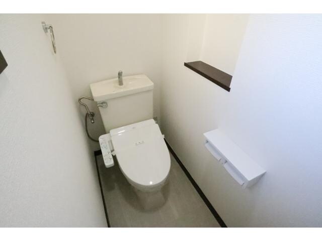 五位堂駅 バス8分　馬見北３丁目下車：停歩3分 1-2階のトイレ