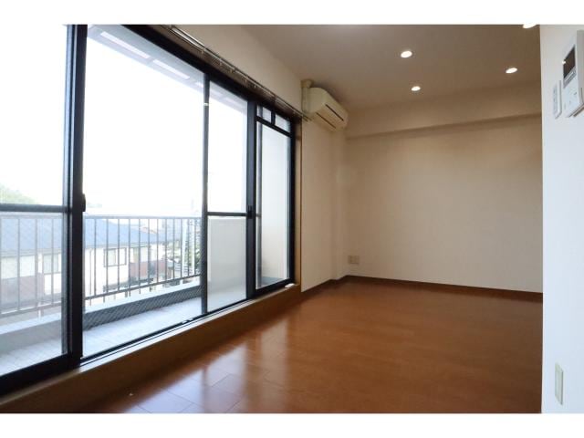 五位堂駅 徒歩2分 3階の居室