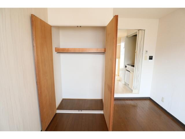 二上駅 徒歩8分 4階の収納