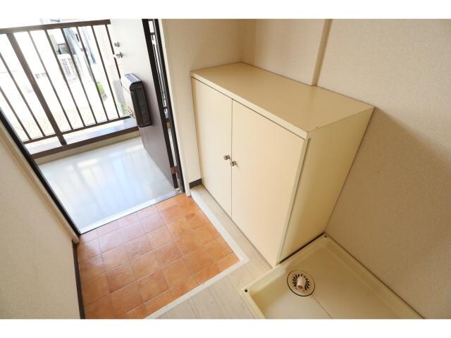 二上駅 徒歩8分 4階の玄関周り