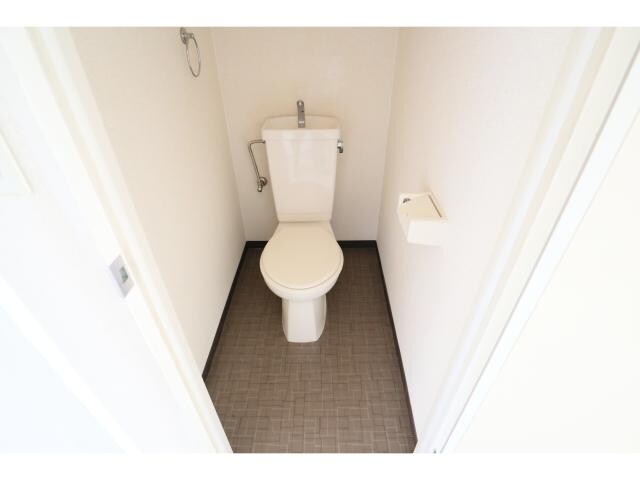 二上駅 徒歩8分 4階のトイレ