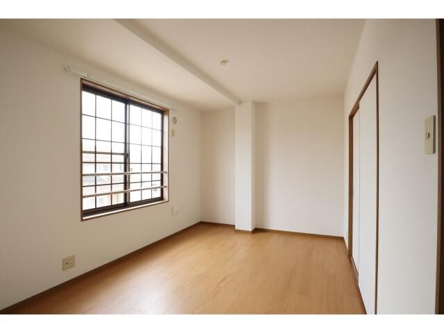 五位堂駅 バス5分　馬見中５丁目下車：停歩3分 1階の居室