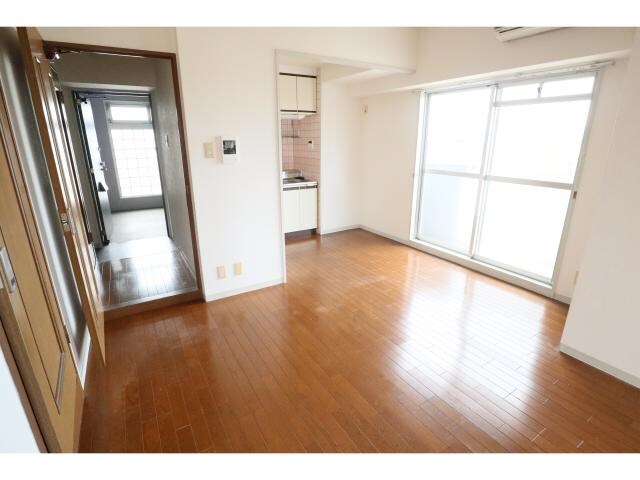 五位堂駅 徒歩5分 6階の居室