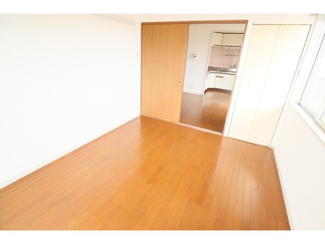 五位堂駅 徒歩5分 6階の居室