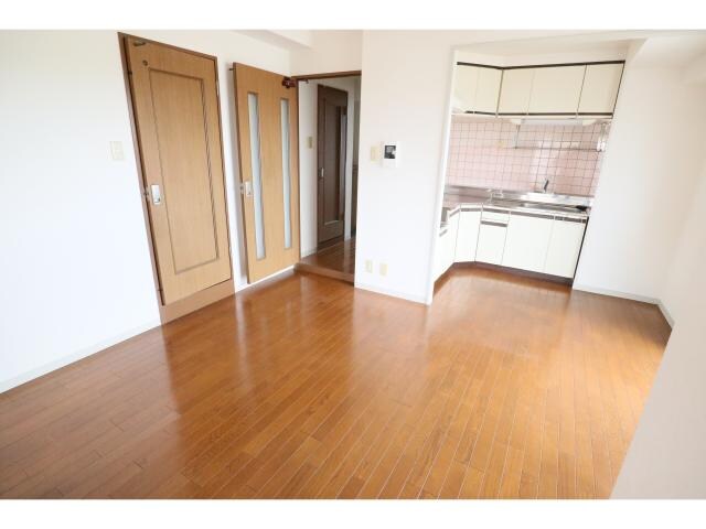 五位堂駅 徒歩5分 6階の居室