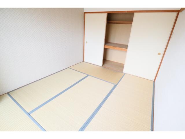 五位堂駅 徒歩5分 6階の居室