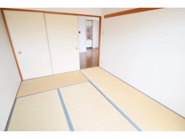 五位堂駅 徒歩5分 6階の居室