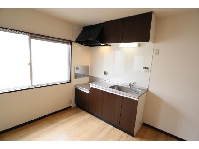 奈良県北葛城郡広陵町馬見北9丁目 ハイツ 1階のキッチン