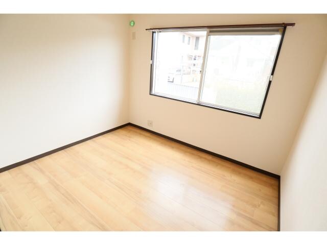 奈良県北葛城郡広陵町馬見北9丁目 ハイツ 1階の居室