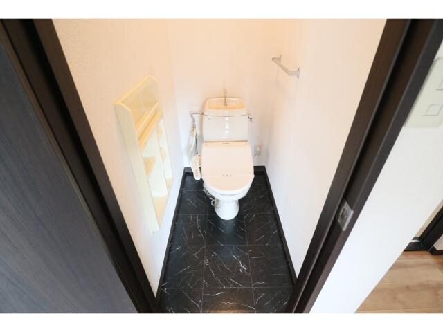 奈良県北葛城郡広陵町馬見北9丁目 ハイツ 1階のトイレ