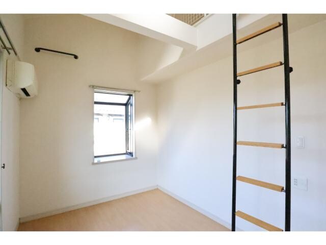 五位堂駅 徒歩12分 2階の居室