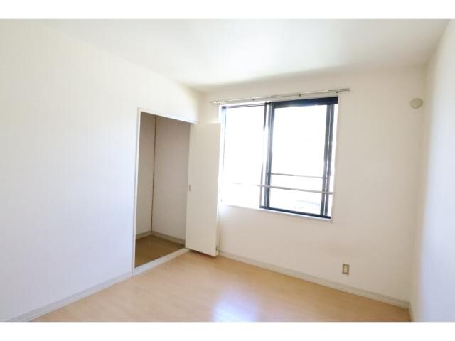 五位堂駅 徒歩12分 2階の居室