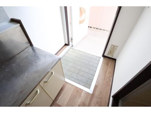 二上駅 徒歩1分 3階の玄関周り