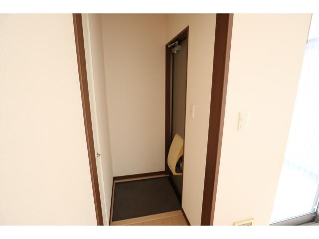 近鉄下田駅 徒歩12分 1階の玄関周り