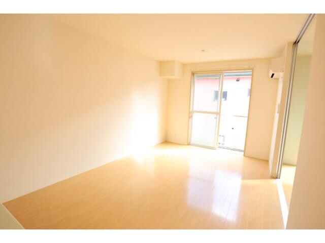 近鉄下田駅 徒歩8分 2階の居室