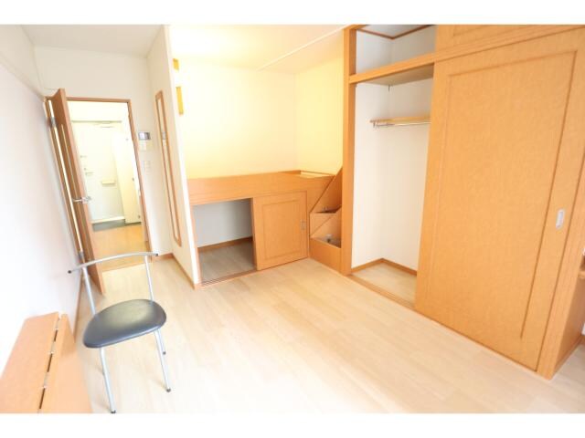 近鉄下田駅 徒歩1分 2階の居室
