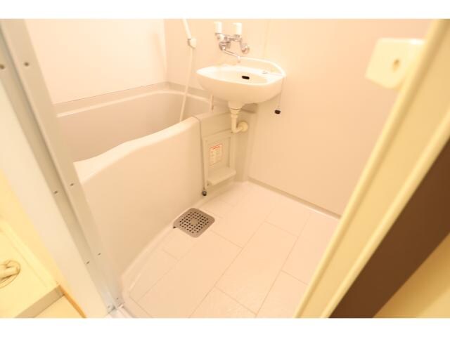 近鉄下田駅 徒歩1分 2階のバス