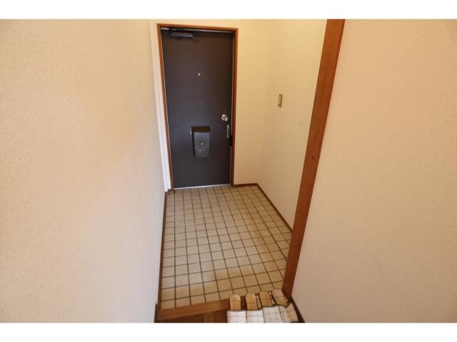 近鉄下田駅 徒歩7分 2階の玄関周り