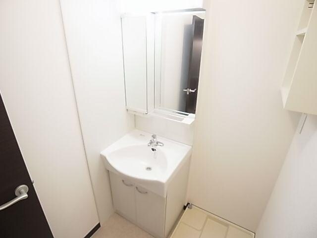 二上駅 徒歩8分 1階の洗面・脱衣所