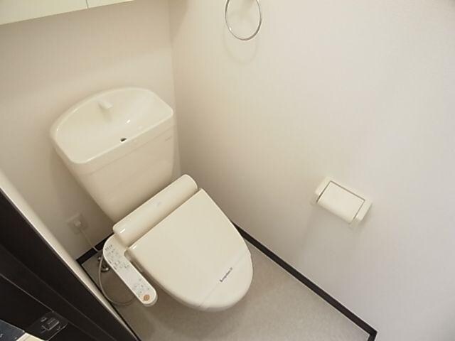 二上駅 徒歩8分 1階のトイレ