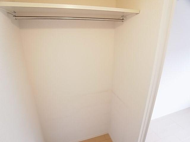 香芝駅 徒歩12分 2階の収納