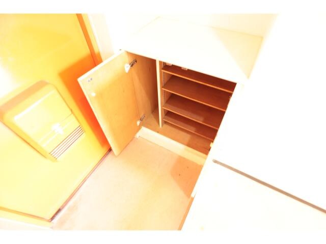 近鉄下田駅 徒歩6分 3階の玄関周り