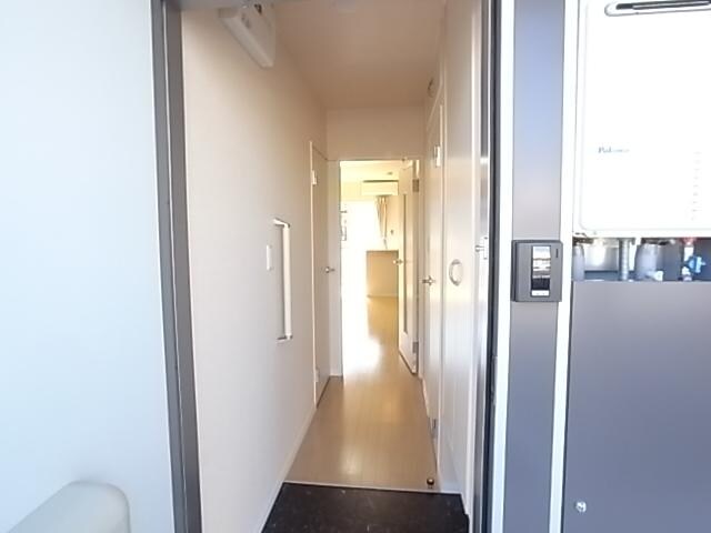 五位堂駅 徒歩4分 1階の玄関周り