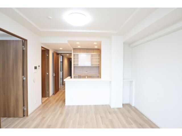 五位堂駅 徒歩2分 7階の居室