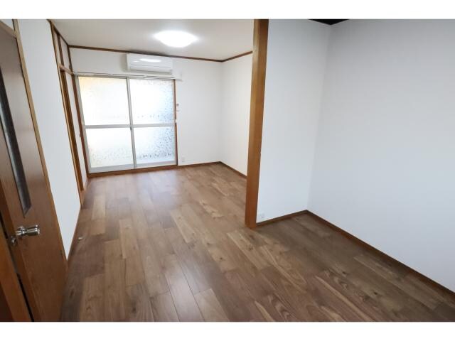 近鉄下田駅 徒歩4分 1-2階の居室