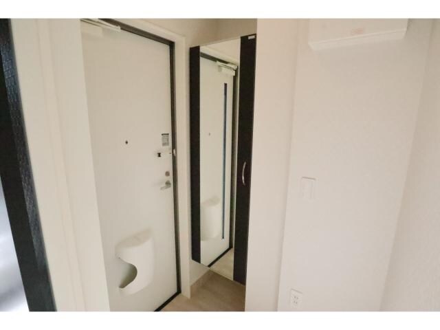 近鉄下田駅 徒歩13分 1階の玄関周り