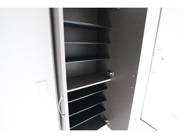 近鉄下田駅 徒歩13分 2階の玄関周り