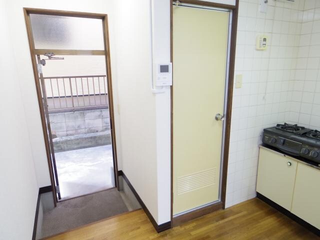 近鉄郡山駅 徒歩5分 1階の玄関周り